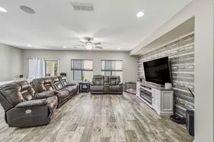 25975 W Wahalla Ln, Buckeye, AZ 85396 - Photo 16