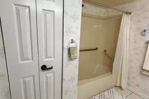 10330 W Thunderbird Blvd, Sun City, AZ 85351 - Photo 24