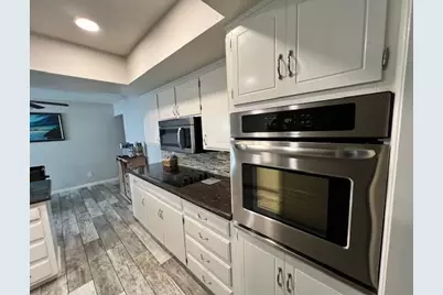 7734 E Minnezona Avenue, Scottsdale, AZ 85251 - Photo 8