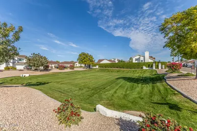 3314 E Longhorn Drive, Phoenix, AZ 85050 - Photo 30