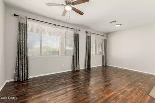 3751 W Desert Creek Ln, Phoenix, AZ 85086 - Photo 10