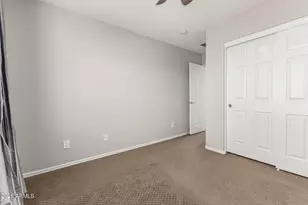 3751 W Desert Creek Ln, Phoenix, AZ 85086 - Photo 32