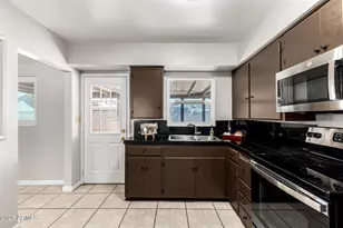 409 N 28th Pl, Phoenix, AZ 85008 - Photo 10