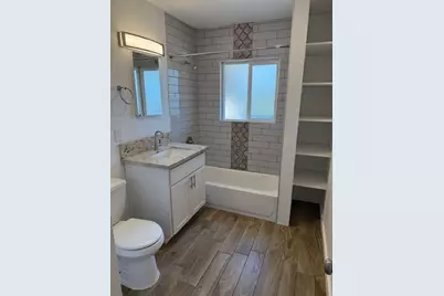 2537 E Clarendon Avenue #Apt 2, Phoenix, AZ 85016 - Photo 4