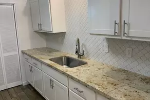 2537 E Clarendon Ave, Phoenix, AZ 85016 - Photo 2