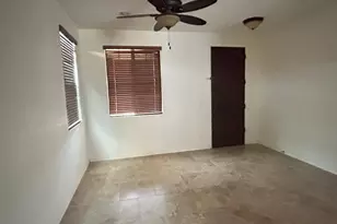 5537 W Desert Hollow Dr, Phoenix, AZ 85083 - Photo 2