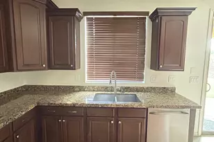 5537 W Desert Hollow Dr, Phoenix, AZ 85083 - Photo 40