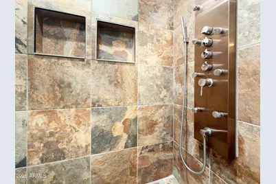 801 W Port Royale Lane, Phoenix, AZ 85023 - Photo 28