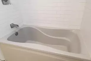 4128 N 46th Pl, Phoenix, AZ 85018 - Photo 16