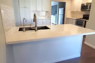 4128 N 46th Pl, Phoenix, AZ 85018 - Photo 8