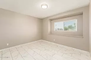 4243 W Tuckey Ln, Phoenix, AZ 85019 - Photo 14