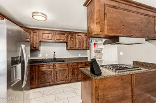 4243 W Tuckey Ln, Phoenix, AZ 85019 - Photo 8