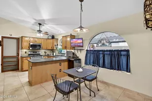 9750 W Yukon Dr, Peoria, AZ 85382 - Photo 16