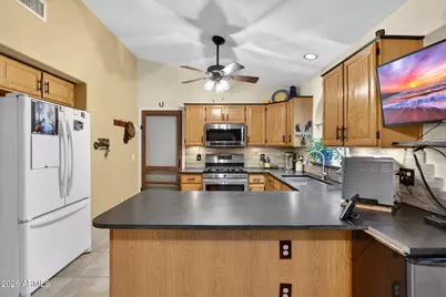 9750 W Yukon Drive, Peoria, AZ 85382 - Photo 12