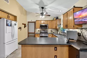 9750 W Yukon Dr, Peoria, AZ 85382 - Photo 12