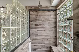 9750 W Yukon Dr, Peoria, AZ 85382 - Photo 26