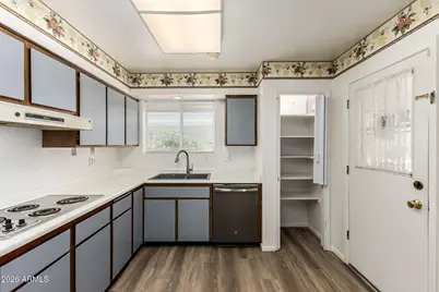 10803 W Camelot Circle, Sun City, AZ 85351 - Photo 20