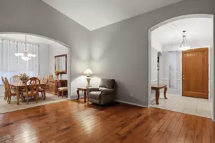 3869 E Washington Ct, Gilbert, AZ 85234 - Photo 10