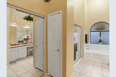 3869 E Washington Court, Gilbert, AZ 85234 - Photo 18