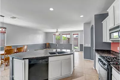 15401 W Morning Glory Street, Goodyear, AZ 85338 - Photo 10