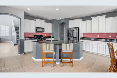 15401 W Morning Glory Street, Goodyear, AZ 85338 - Photo 8