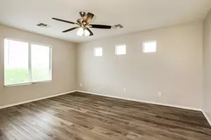 8889 W Cameron Dr, Peoria, AZ 85345 - Photo 8