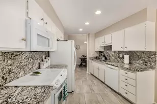 10926 W Welk Dr, Sun City, AZ 85373 - Photo 12