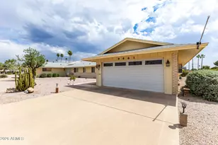 9961 W Bolivar Dr, Sun City, AZ 85351 - Photo 2