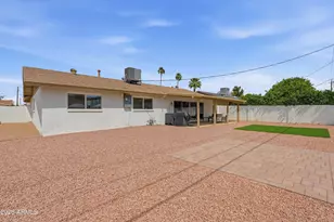 8607 E Jackrabbit Rd, Scottsdale, AZ 85250 - Photo 32