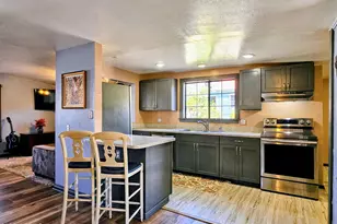 114 B St, Bisbee, AZ 85603 - Photo 8
