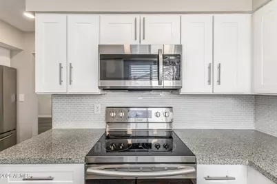 815 W Villa Maria Drive, Phoenix, AZ 85023 - Photo 16