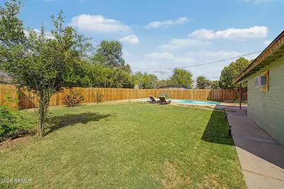 5828 W Morten Avenue, Glendale, AZ 85301 - Photo 32