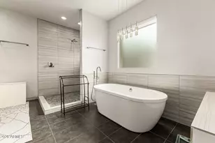 7636 E Catalina Dr, Scottsdale, AZ 85251 - Photo 22