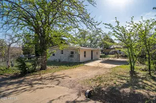 10101 S 3rd St, Mayer, AZ 86333 - Photo 2