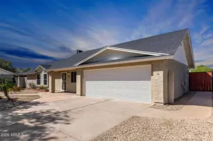 536 N Winthrop Cir, Mesa, AZ 85213 - Photo 2