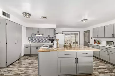 4915 W Morten Avenue, Glendale, AZ 85301 - Photo 4