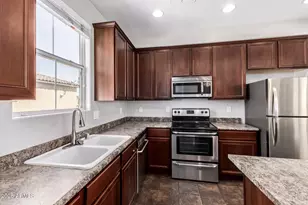 2026 N 78th Glen, Phoenix, AZ 85035 - Photo 12