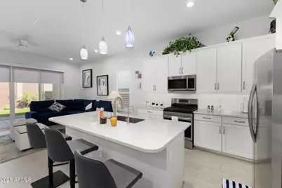 10240 W Lone Cactus Drive, Peoria, AZ 85382 - Photo 14