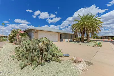 11062 W Edgewood Drive, Sun City, AZ 85351 - Photo 2