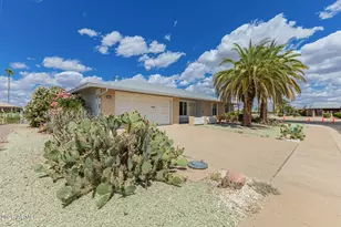 11062 W Edgewood Dr, Sun City, AZ 85351 - Photo 2