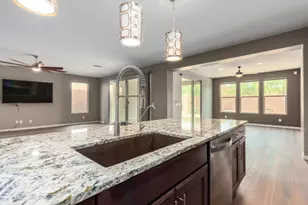 27025 N 69th Ln, Peoria, AZ 85383 - Photo 8