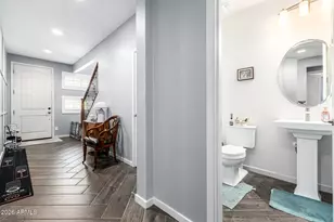 3557 E Tina Dr, Phoenix, AZ 85050 - Photo 12