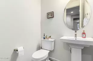 3557 E Tina Dr, Phoenix, AZ 85050 - Photo 14