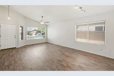 8621 W Shaw Butte Drive, Peoria, AZ 85345 - Photo 8
