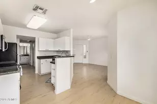 1295 N Ash St, Gilbert, AZ 85233 - Photo 4