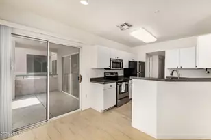 1295 N Ash St, Gilbert, AZ 85233 - Photo 2