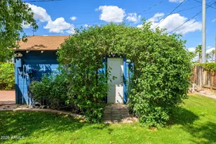 2041 North 11th St, Phoenix, AZ 85006 - Photo 24