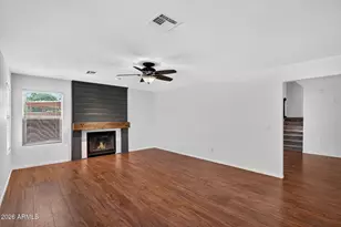 4719 E Rockledge Rd, Phoenix, AZ 85044 - Photo 12