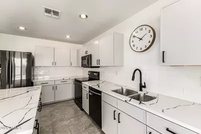 3216 W Molly Lane, Phoenix, AZ 85083 - Photo 16