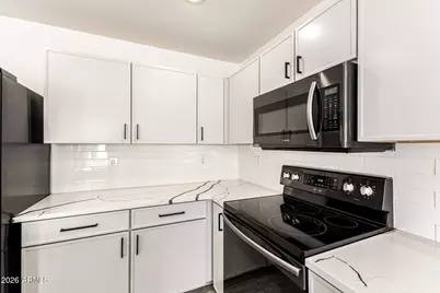 3216 W Molly Lane, Phoenix, AZ 85083 - Photo 18